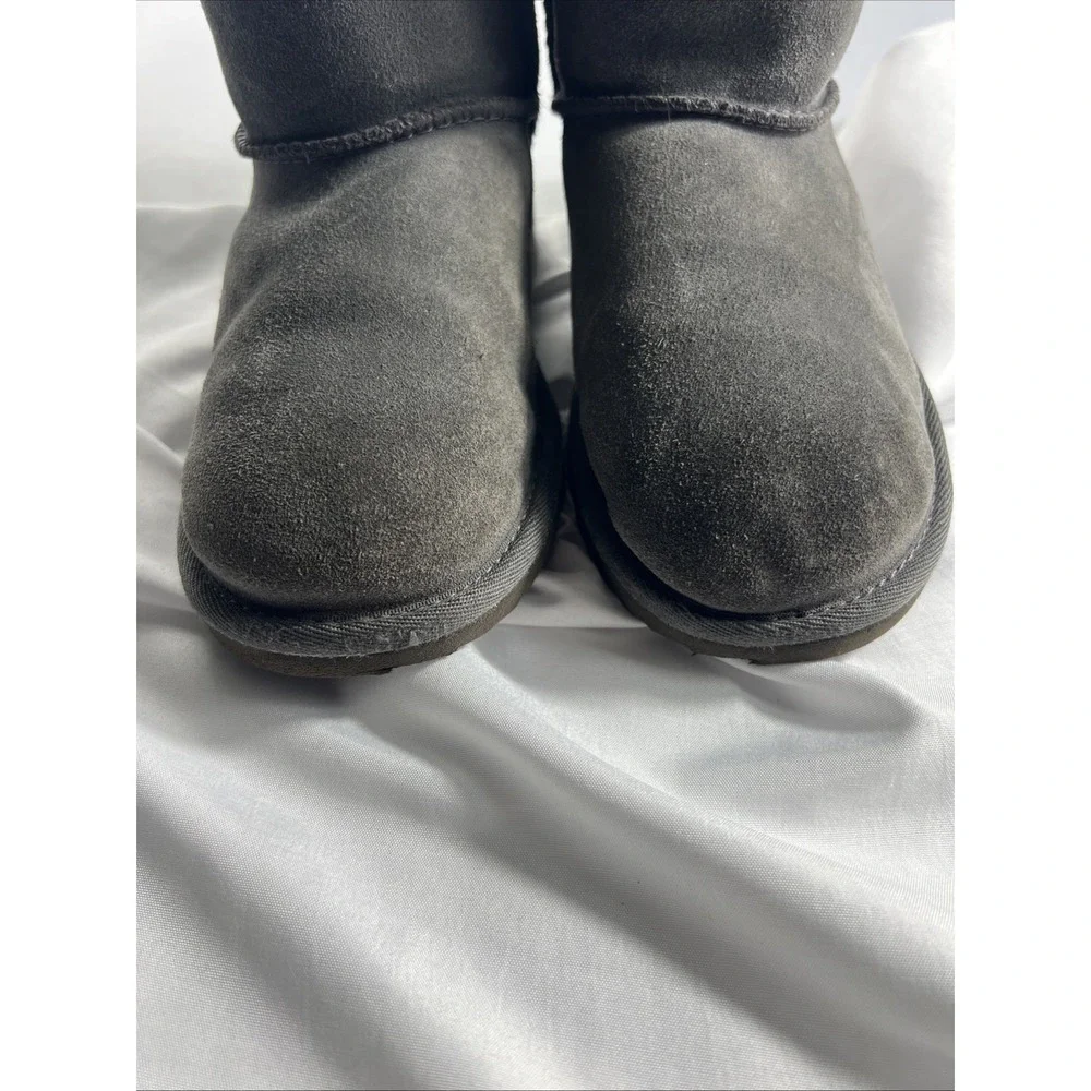 UGG Kids Bailey Bow Gray Suede Boots Youth Size US 3 / EU 35